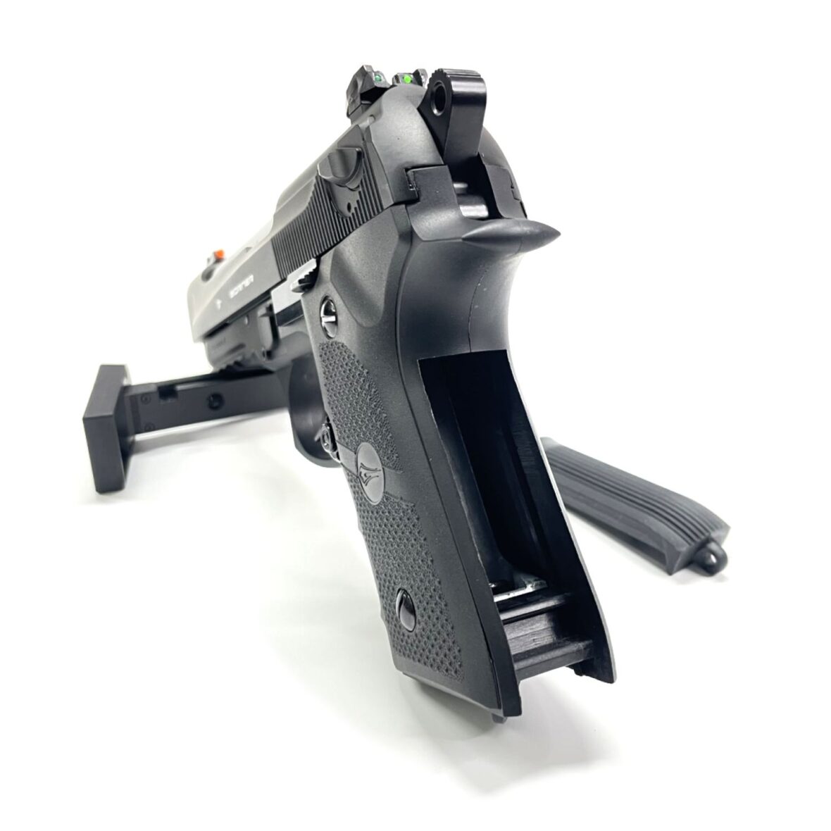 pnevmaticheskiy-pistolet-borner-sport-331-beretta-blowback-5