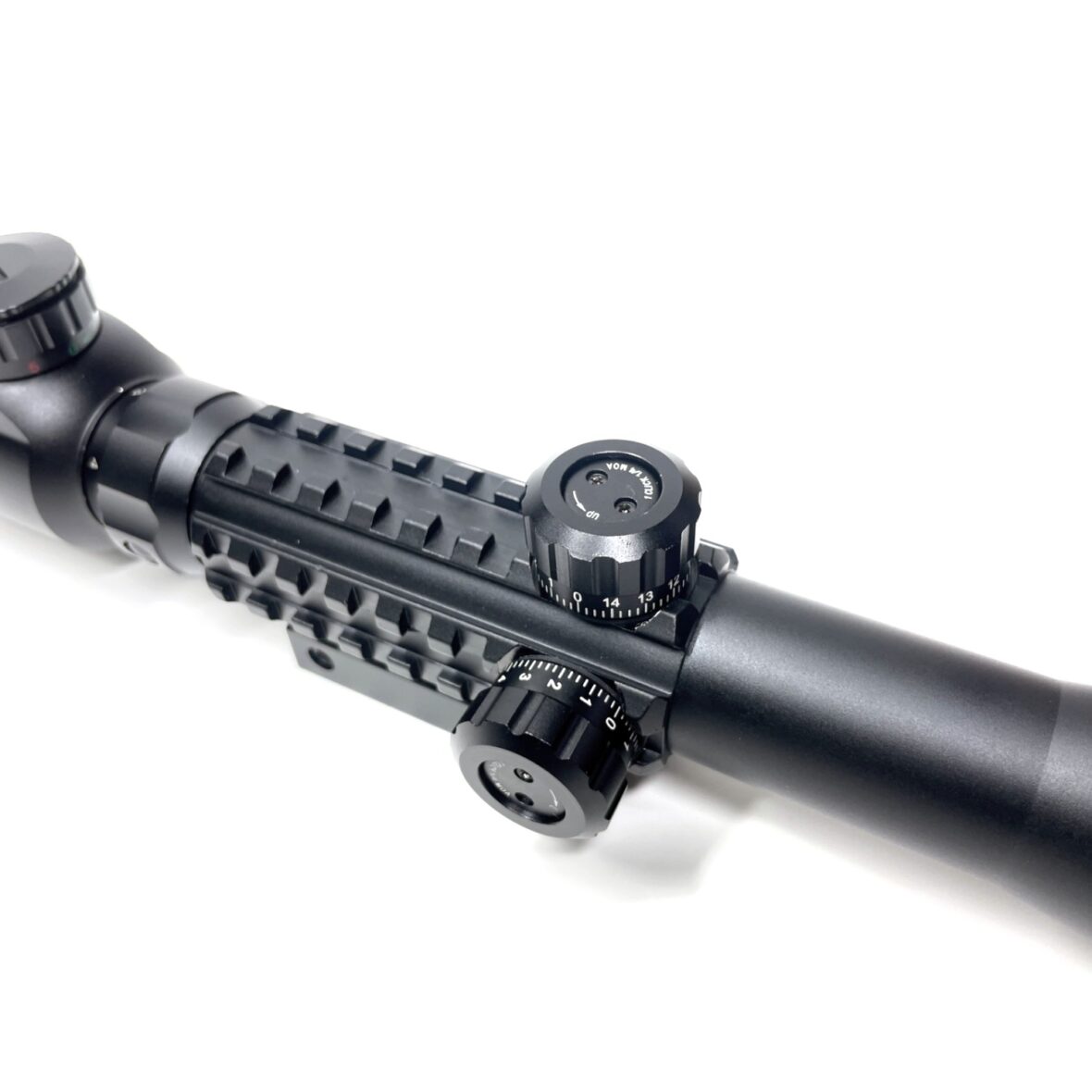 opticheskiy-pricel-gamo-3-9x40egd-mil-dot-podsvetka-planki-weaver-bh-gm394g-3