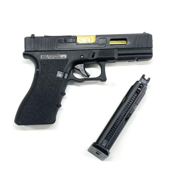 Страйкбольный пистолет East Crane Glock G17 Salient Arms Gold Plated Barrel Gas (EC-1105)