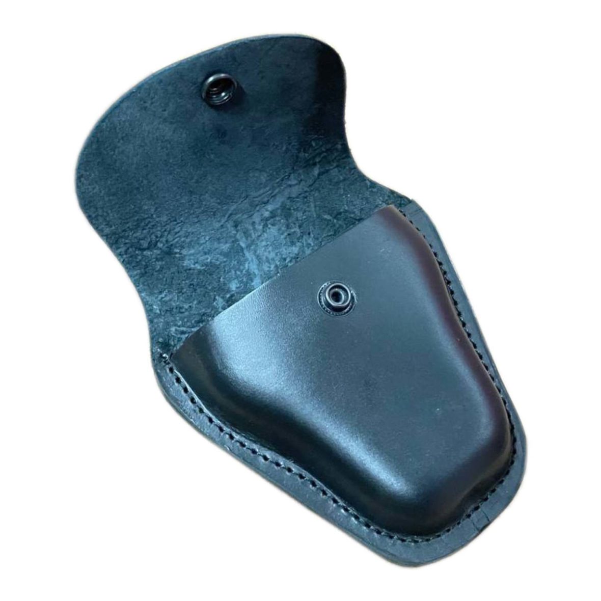 chehol-pod-naruchnikov-kupit-2