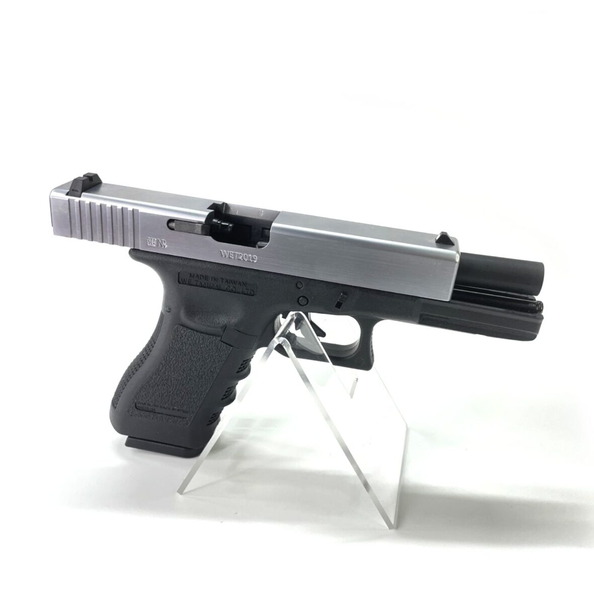 straykbolnyy-pistolet-we-glock-17-gen.3-silver-we-g001a-sv-5