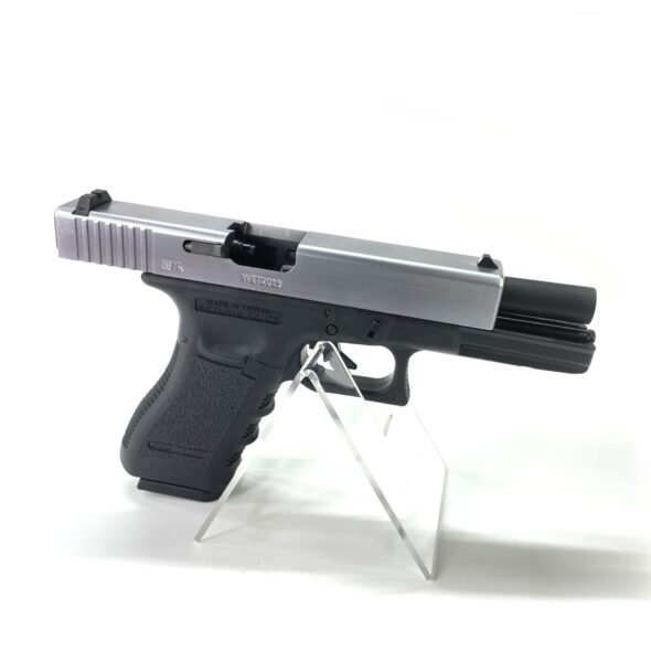 Страйкбольный пистолет WE Glock-17 Gen.3 Silver (WE-G001A-SV)