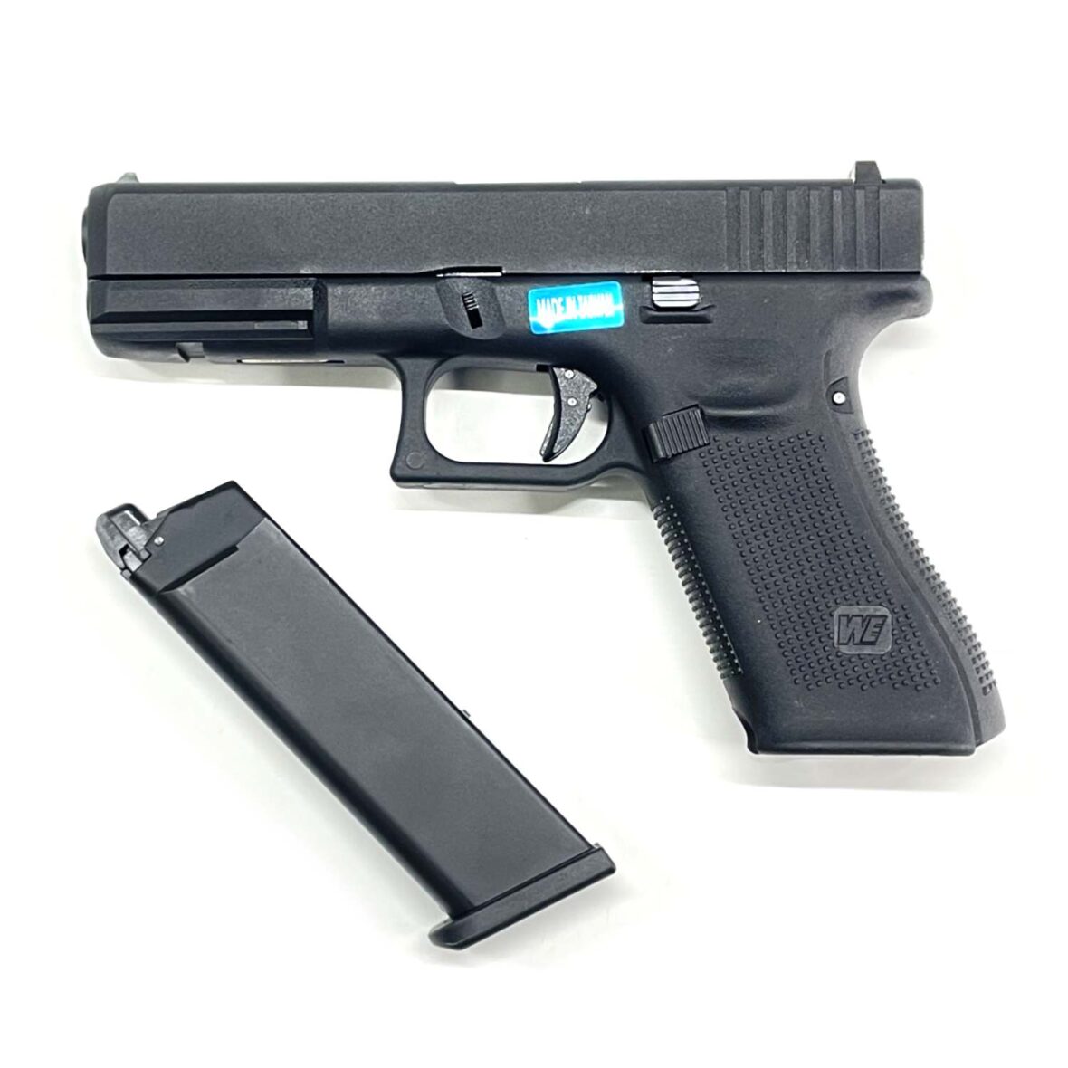 straykbolnyy-pistolet-we-glock-17-gen.5-smennye-nakladki-we-g001vb-bk-2