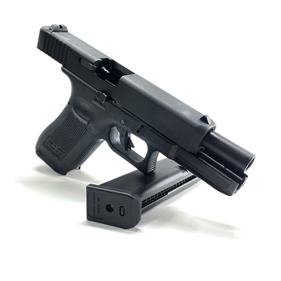 straykbolnyy-pistolet-we-glock-17-gen.5-smennye-nakladki-we-g001vb-bk-8
