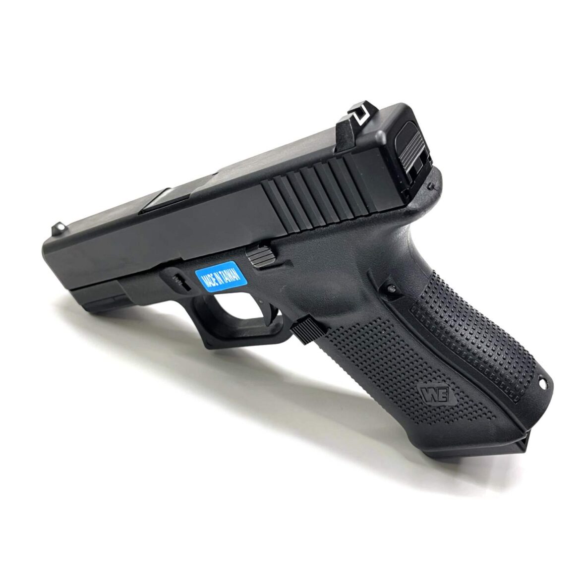 straykbolnyy-pistolet-we-glock-19-gen.5-smennye-nakladki-we-g003vb-bk-1