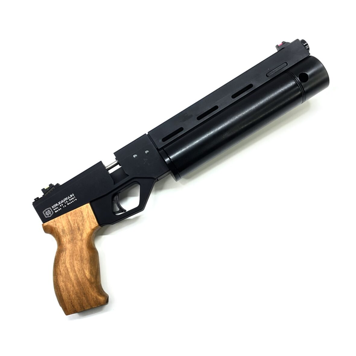 pnevmaticheskiy-pistolet-krugergun-korsar-5.5-mm-240-mm-d42-s-manometrom-derevo-5