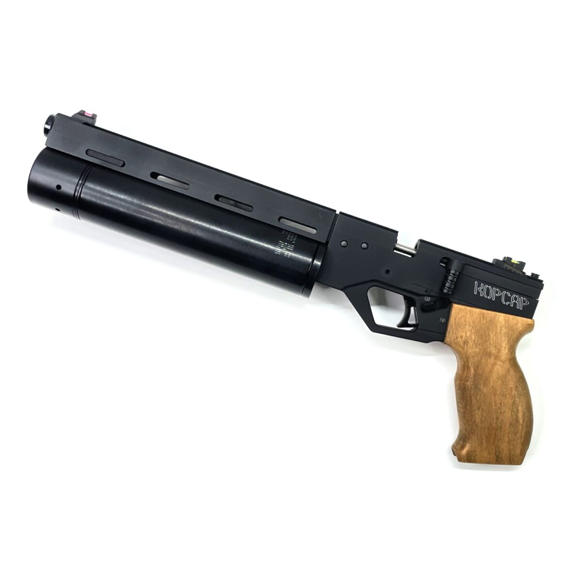 pnevmaticheskiy-pistolet-krugergun-korsar-5.5-mm-240-mm-d42-s-manometrom-derevo-6