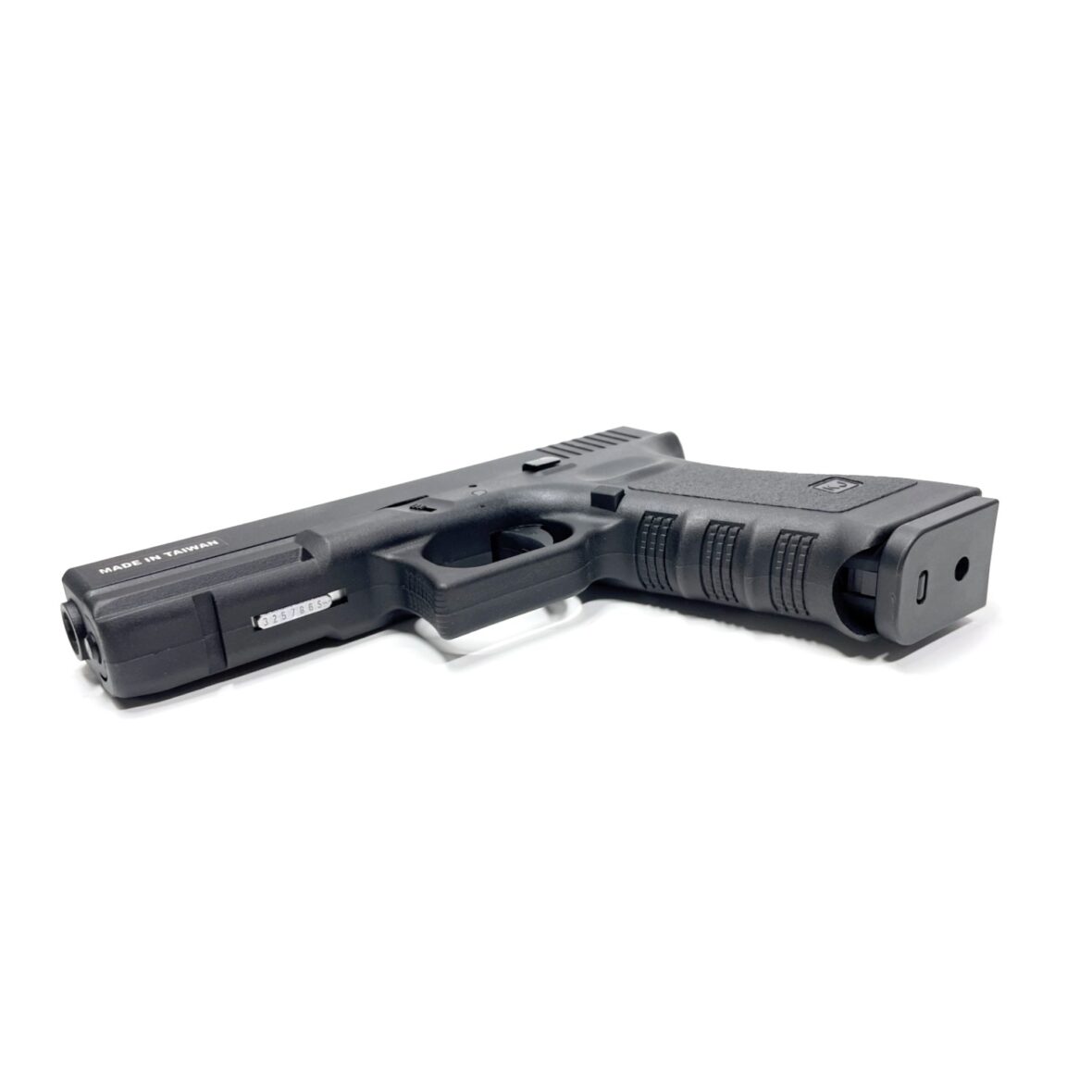 straykbolnyy-pistolet-kjw-glock-g17-gbb-gas-black-metall-zatvor-kp-17gas-4