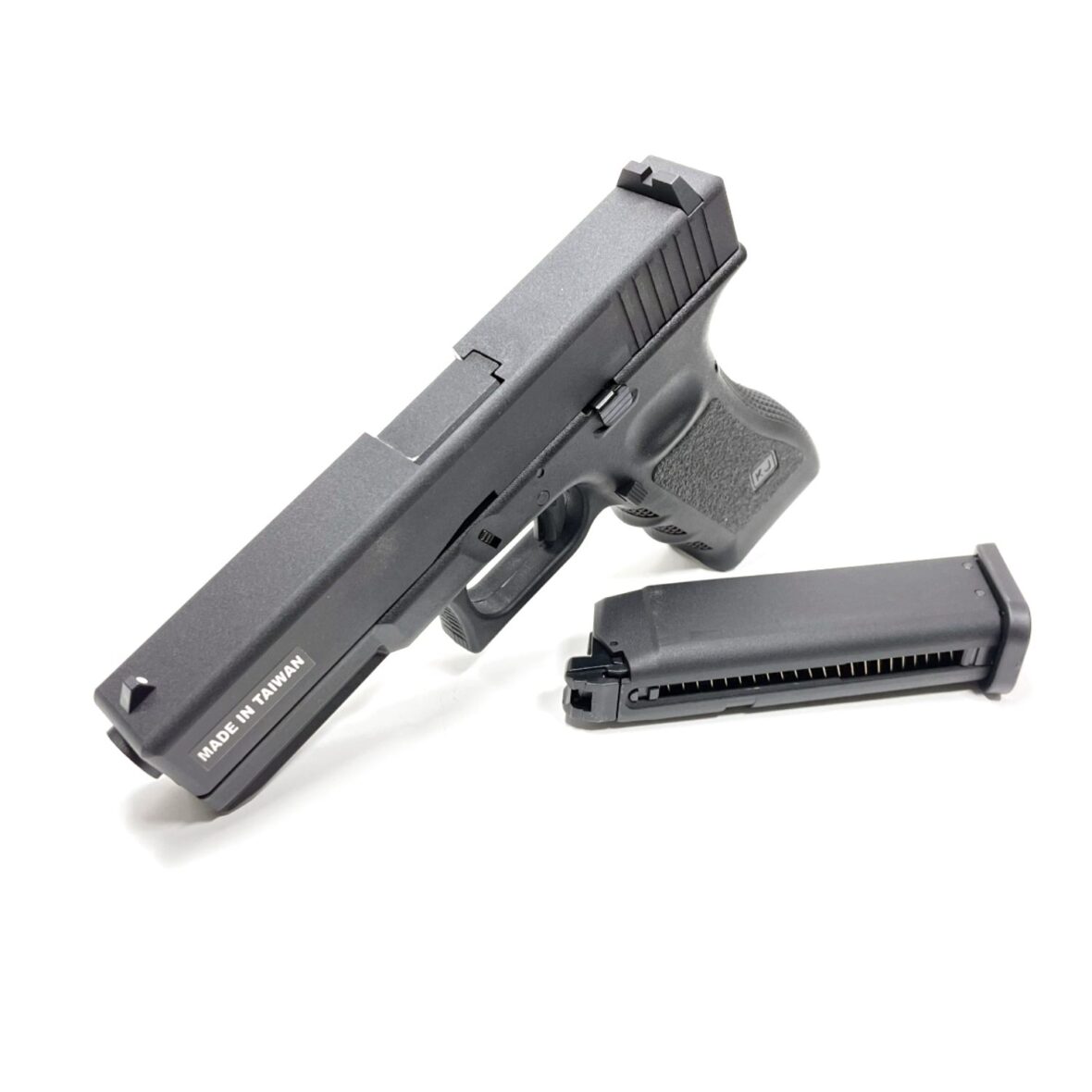straykbolnyy-pistolet-kjw-glock-g17-gbb-gas-black-metall-zatvor-kp-17gas-7