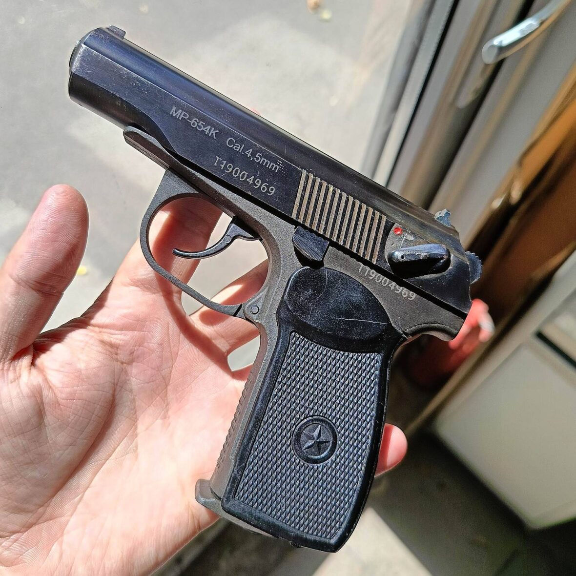 Б/У Пневматический пистолет Baikal МР-654К (ПМ черная рукоять 84372)