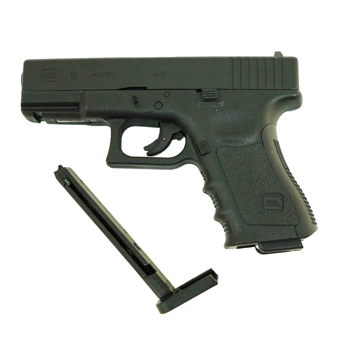 pnevmaticheskiy-pistolet-umarex-glock-19-1