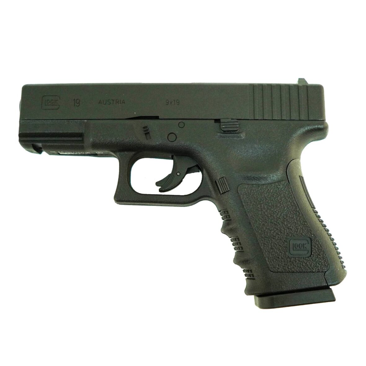 pnevmaticheskiy-pistolet-umarex-glock-19